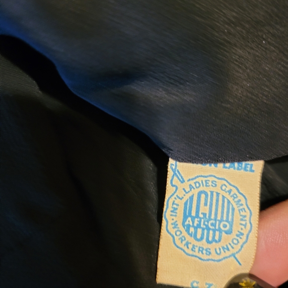 True Vintage Womens Blk Cropped 3/4 Sleeve Blazer With skirt & Cami Suit Set s:S - Picture 8 of 16